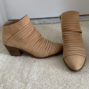 Lucky Brand Tan Ankle Booties with Ruched Leather Design